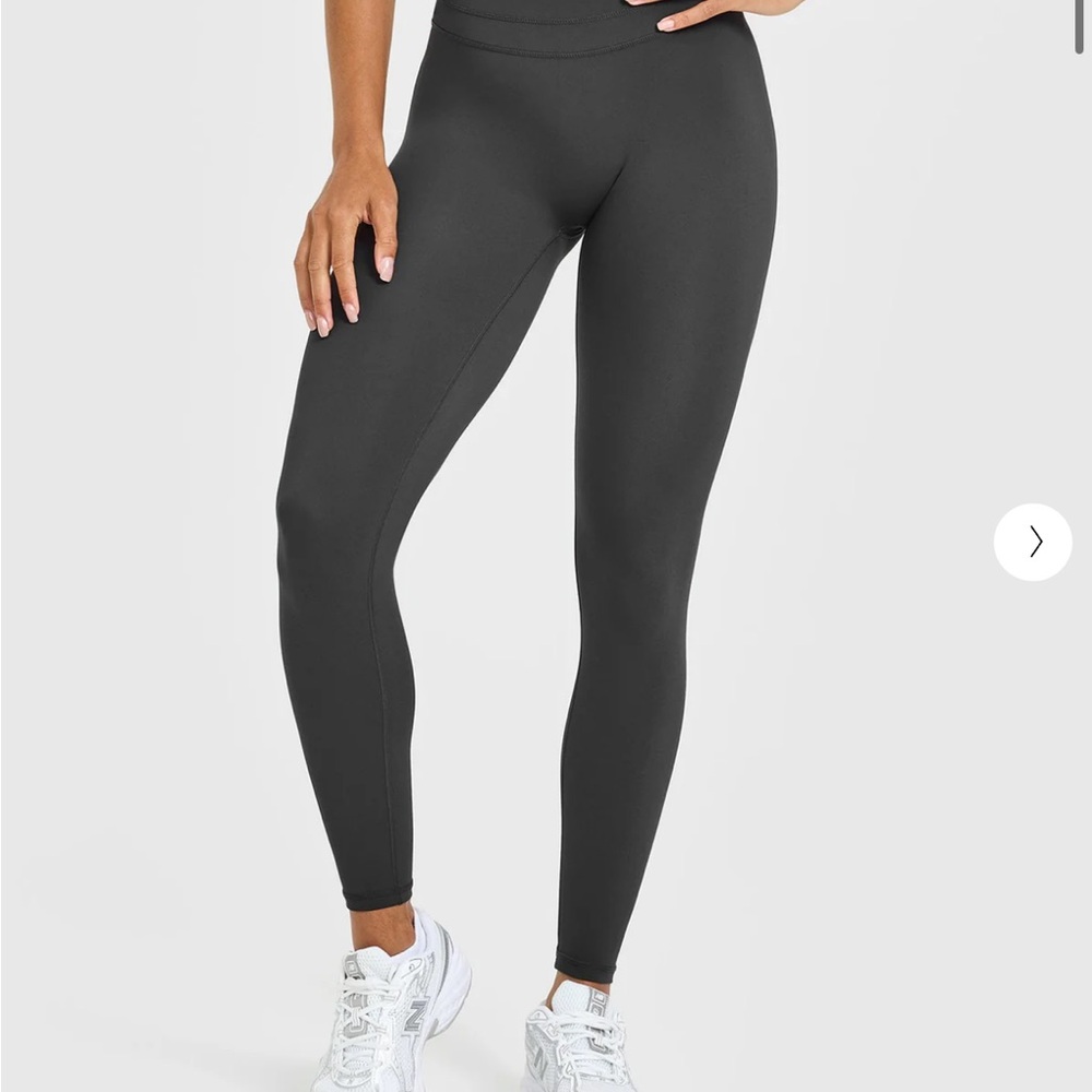 Gray High-Waisted Leggings